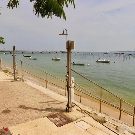 Comfortable, Renovated In Cap Ferret Location, 1st Line With Bay View Apartment