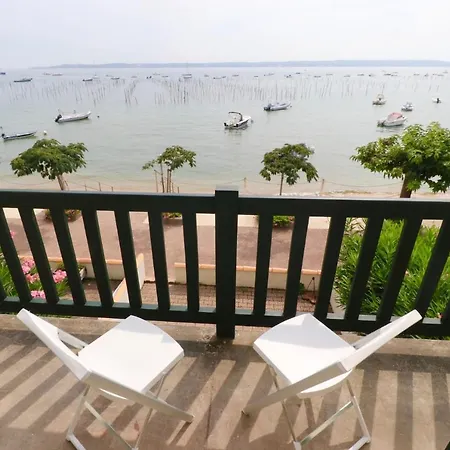 Appartement Comfortable, Renovated In Cap Ferret Location, 1st Line With Bay View
